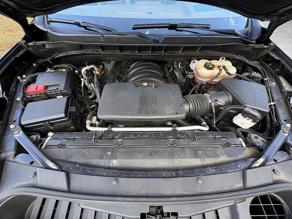 Used 2022 Chevrolet Suburban High Country image 31