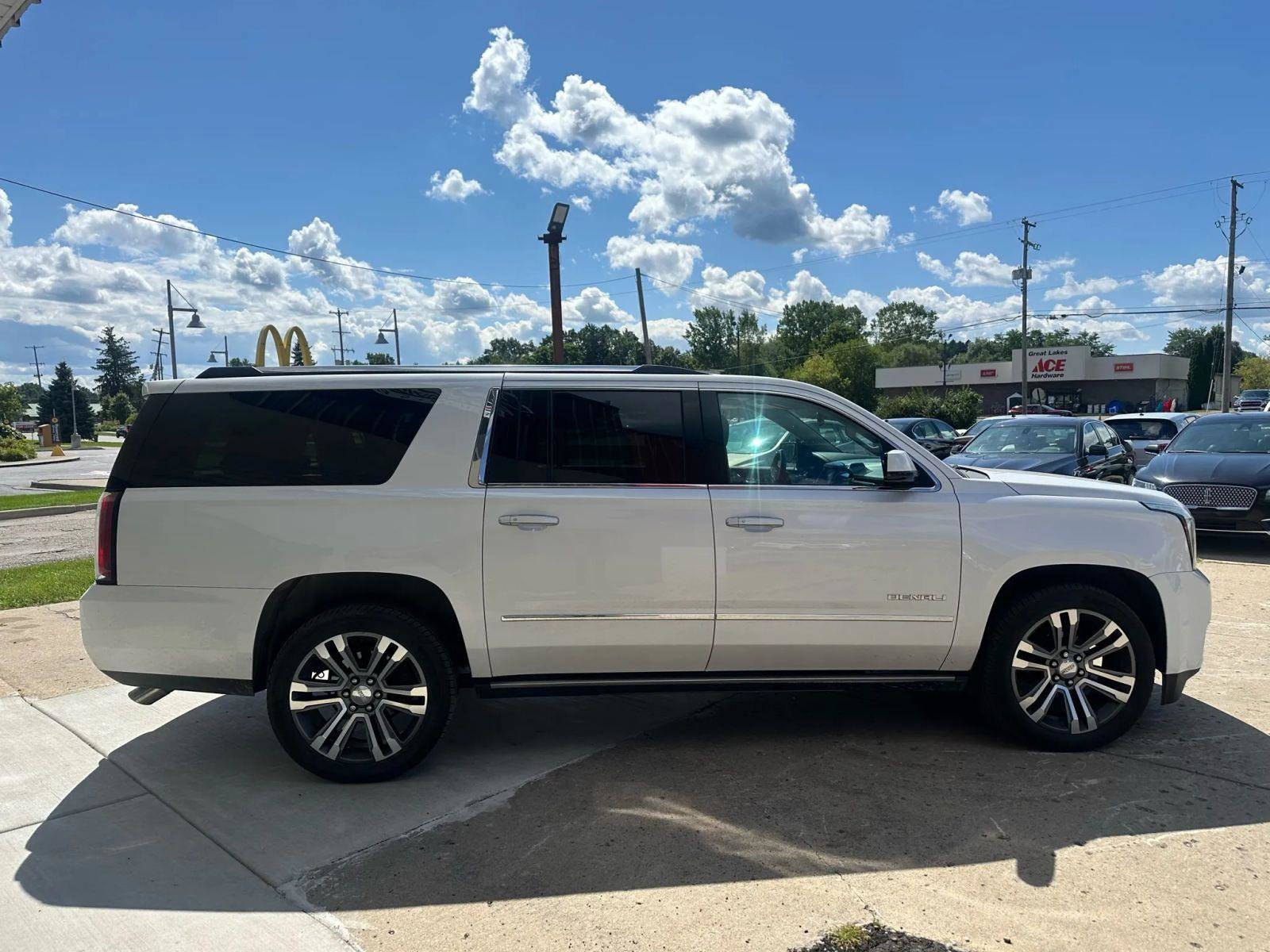 Used 2018 GMC Yukon XL Denali w/ Denali Ultimate Package image 54
