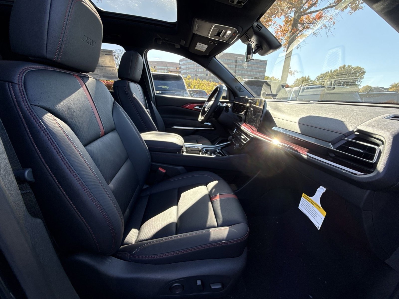 New 2026 Chevrolet Traverse RS image 28