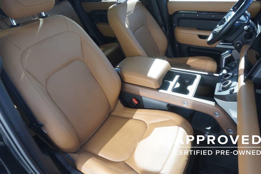 Used 2024 Land Rover Defender 130 S image 24