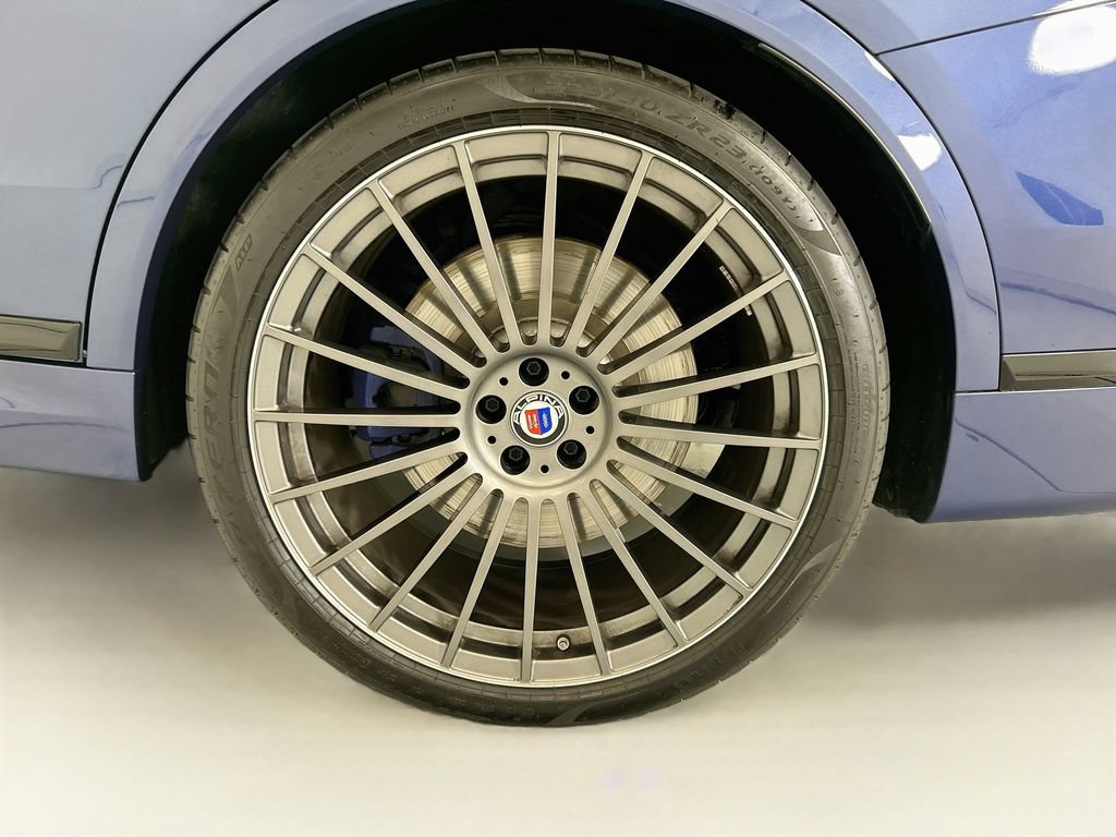 Used 2025 BMW ALPINA XB7 AWD/4WD image 31