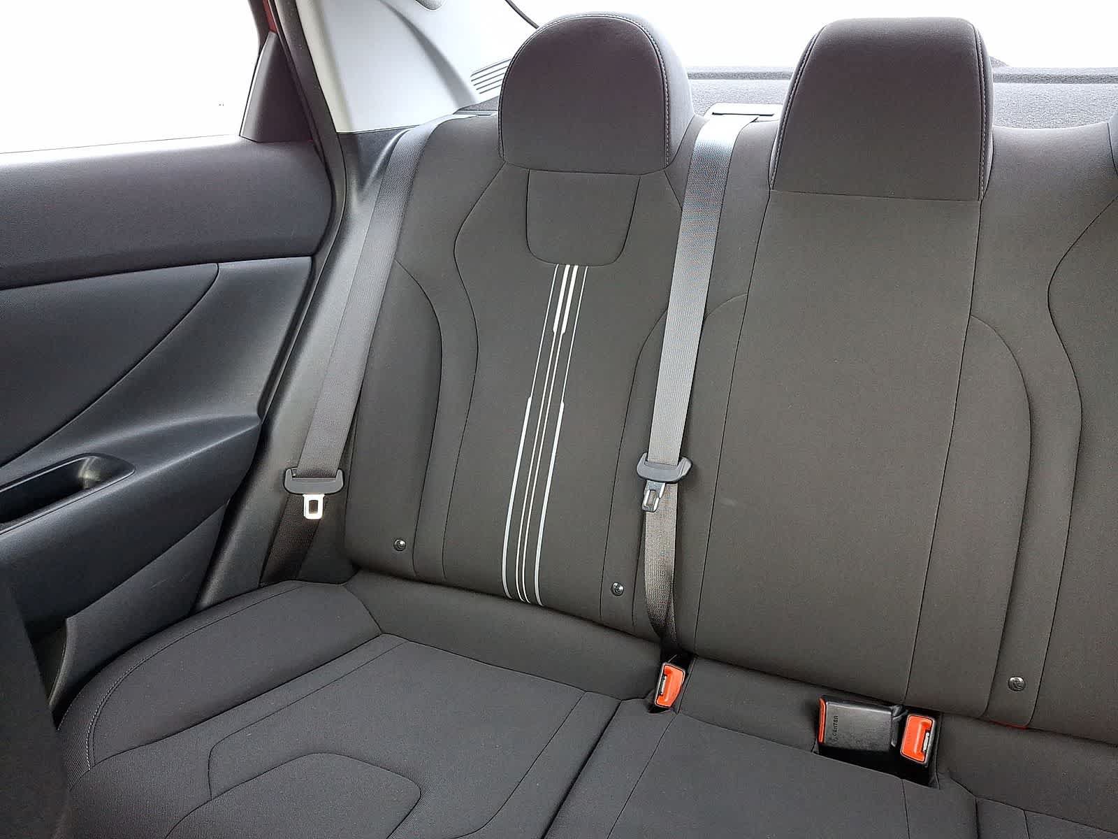 Used 2023 Hyundai Elantra SEL w/ Convenience Package FWD image 13