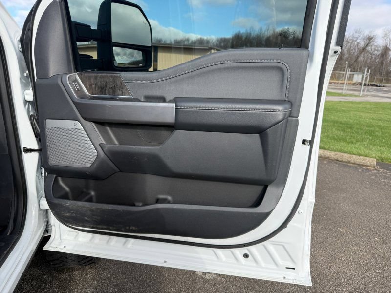 Used 2024 Ford F250 Lariat AWD/4WD image 20