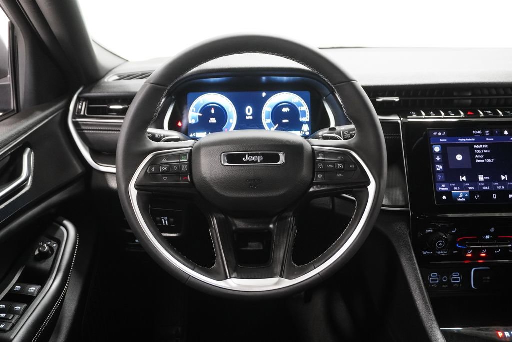 New 2025 Jeep Grand Cherokee L Laredo w/ Luxury Tech Group I image 17