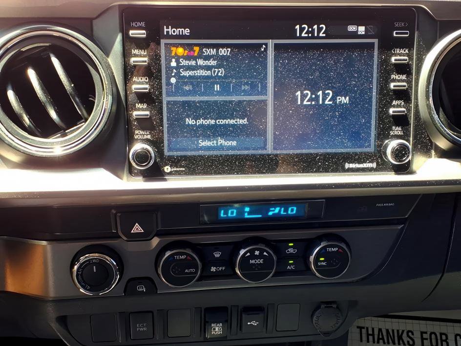 Used 2021 Toyota Tacoma SR5 AWD/4WD image 17