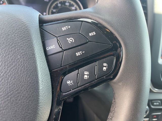 Used 2023 Jeep Cherokee Altitude Lux image 17