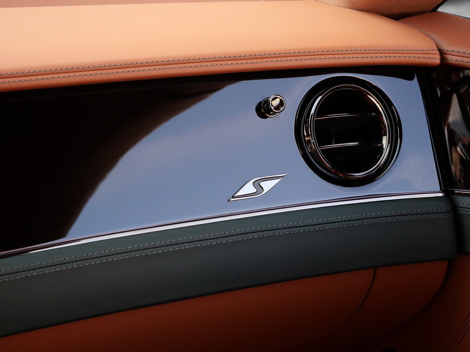 New 2026 Bentley Continental GT S AWD/4WD image 22