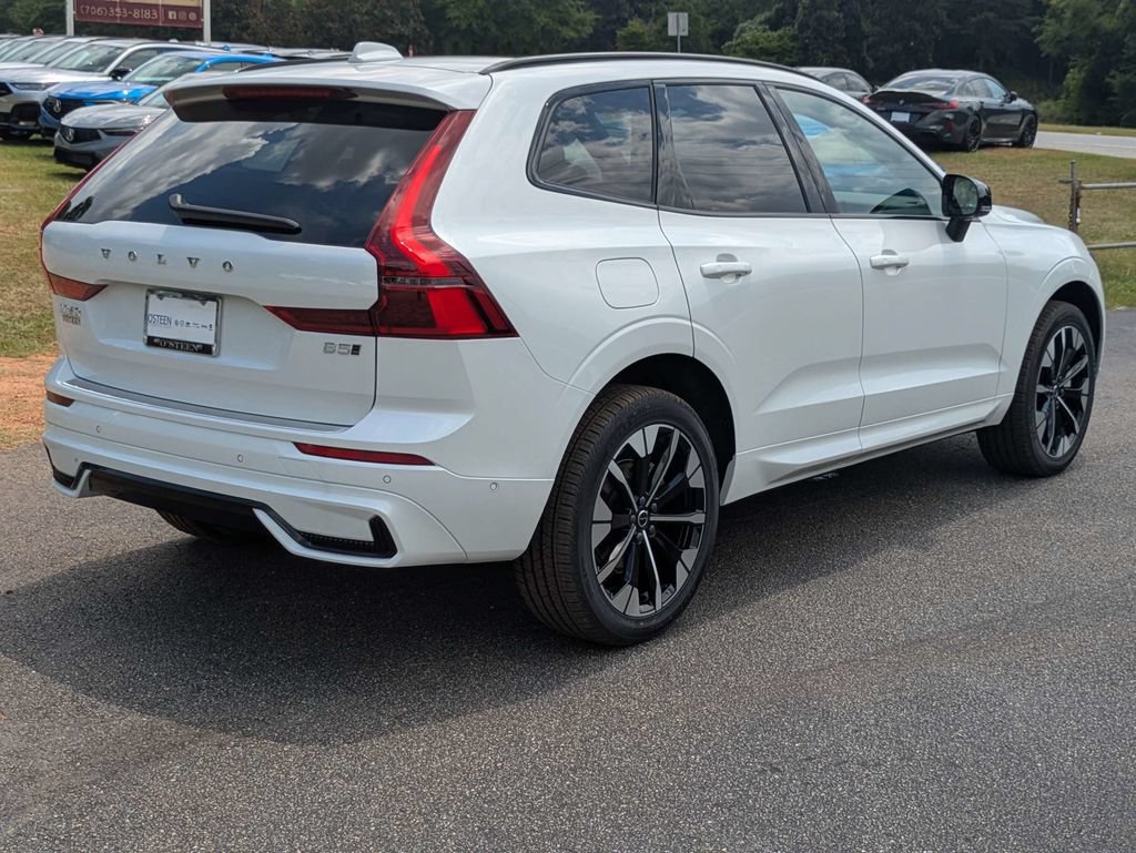 New 2026 Volvo XC60 B5 Plus w/ Protection Package Premier AWD/4WD image 6