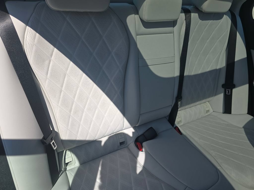 New 2026 Mercedes-Benz E 450 4MATIC Sedan image 22