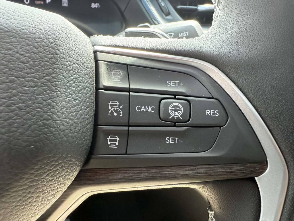 New 2027 Jeep Grand Cherokee Limited AWD/4WD image 23