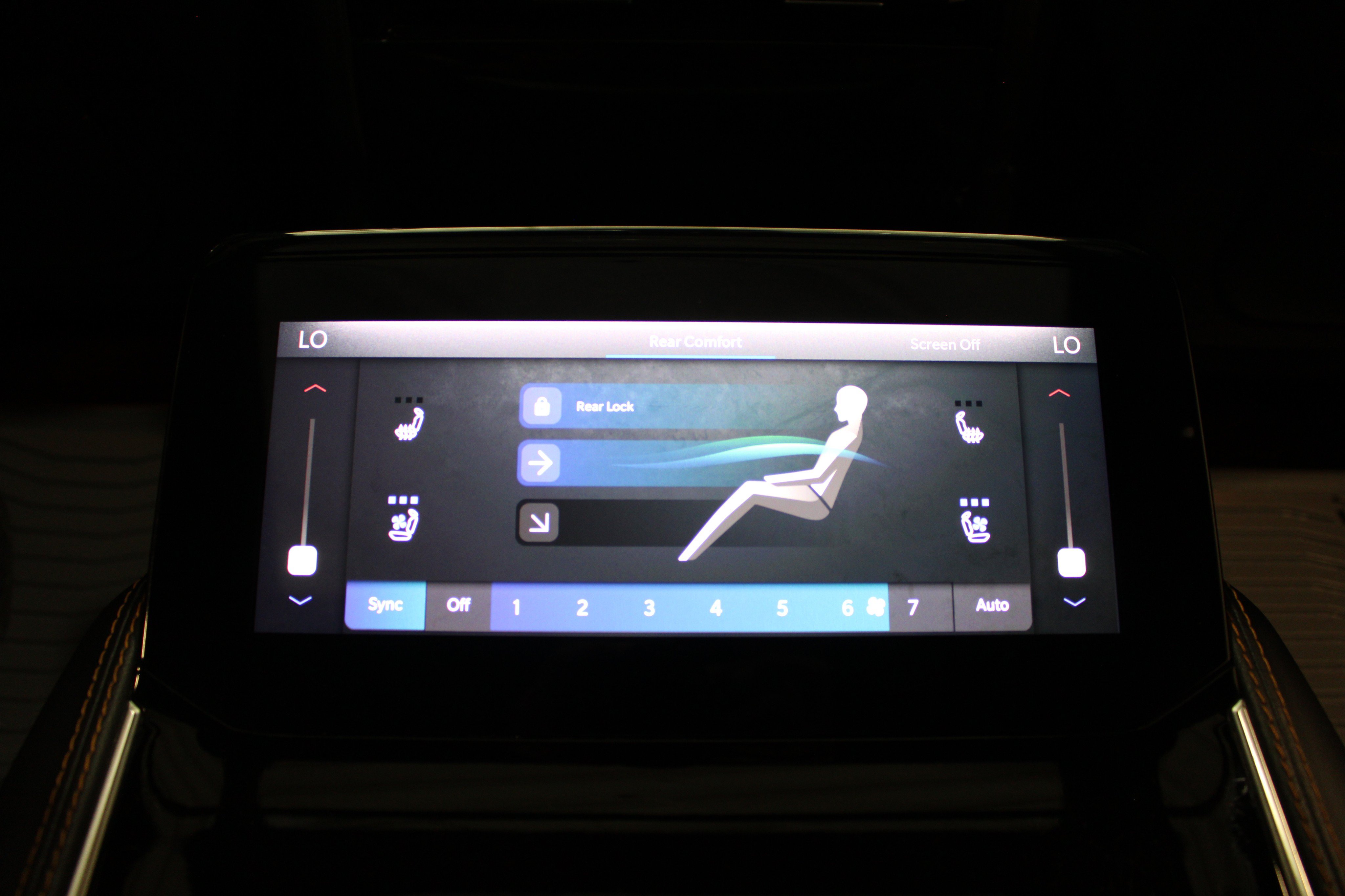 Used 2023 Jeep Grand Wagoneer Series III AWD/4WD image 26