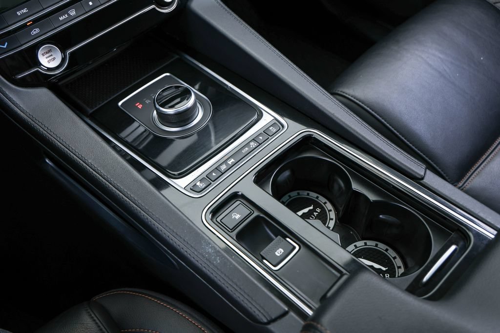 Used 2020 Jaguar F-PACE Prestige AWD/4WD image 10
