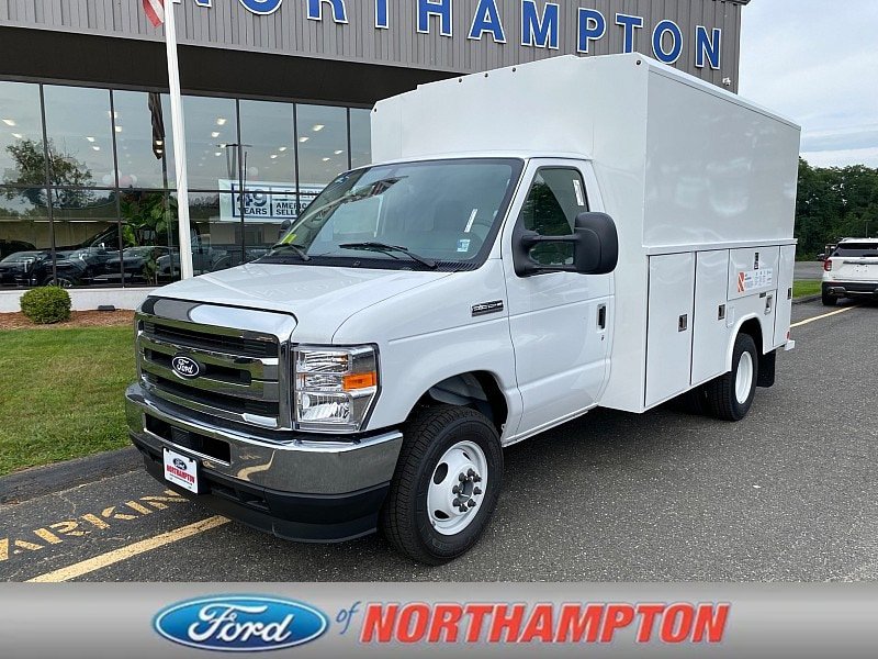 New 2027 Ford E-350 and Econoline 350 Super Duty w/ Power Equipment Group