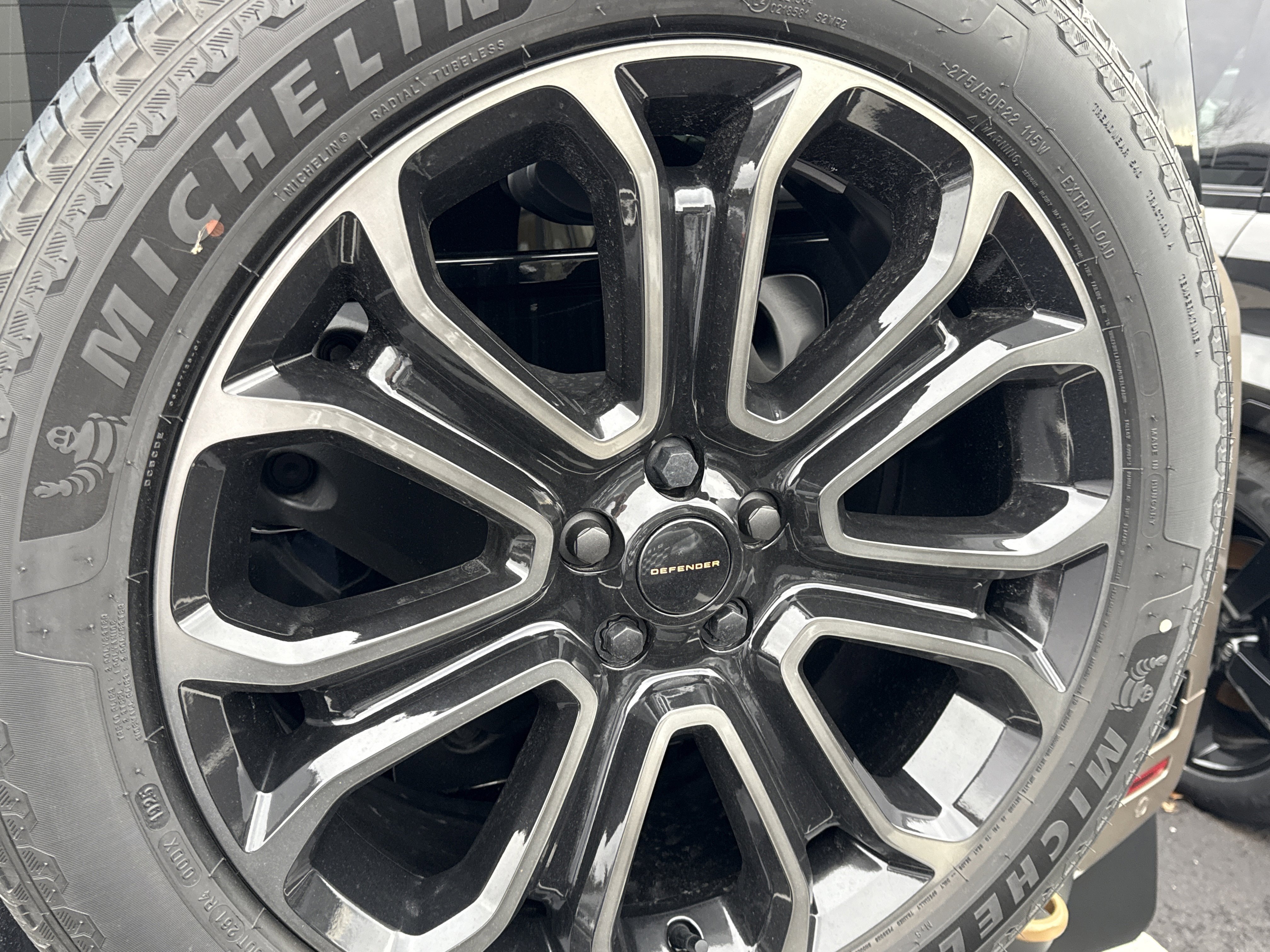 New 2026 Land Rover Defender 110 OCTA image 6