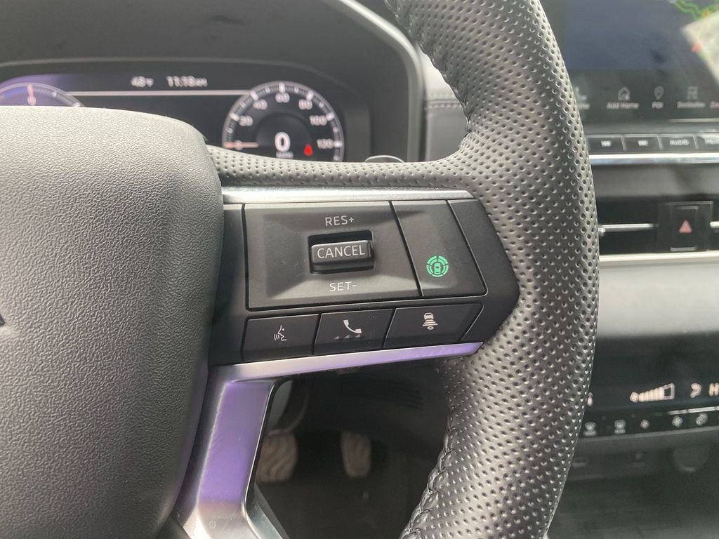 Used 2023 Mitsubishi Outlander SE image 17