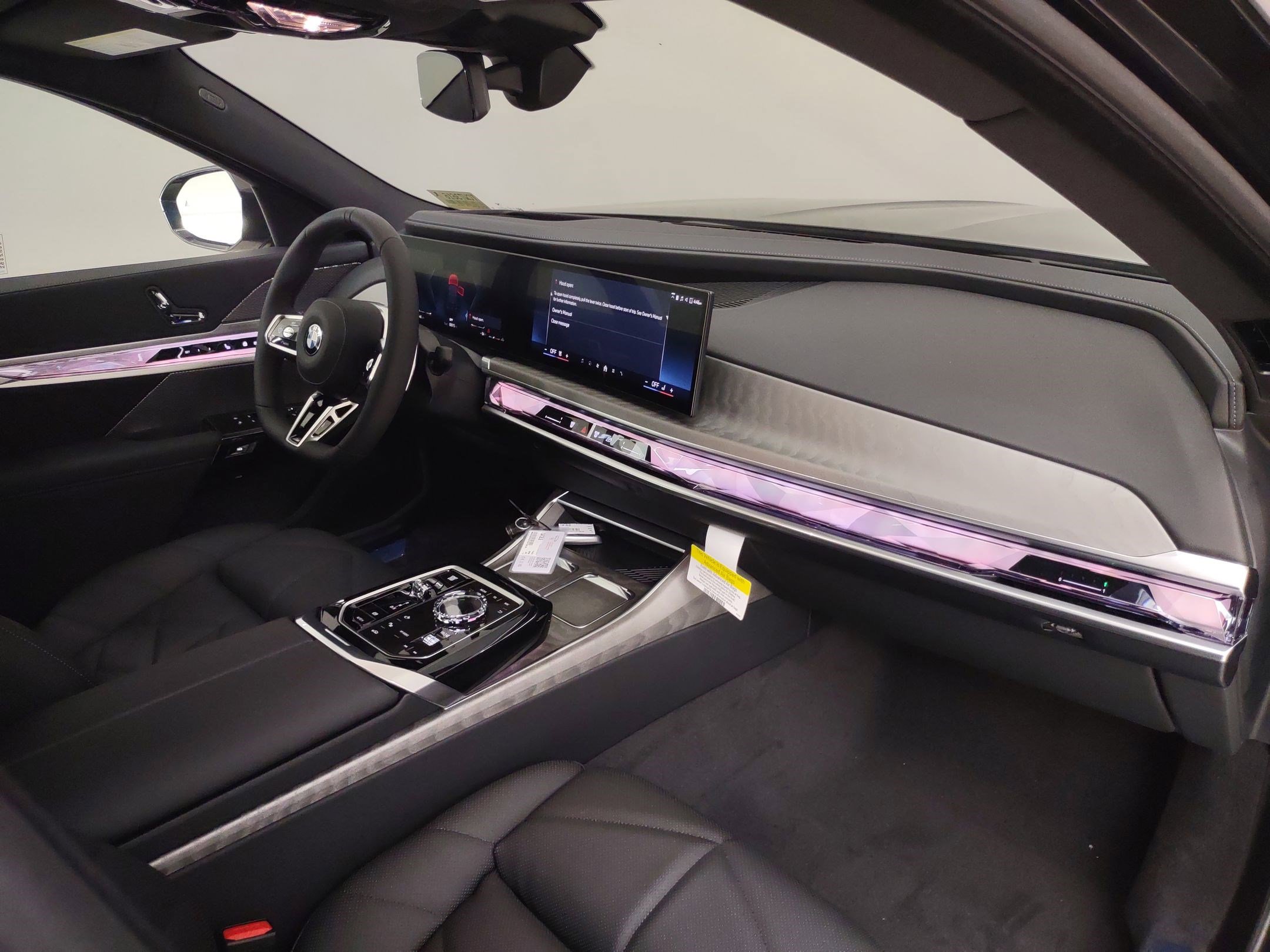 New 2026 BMW 740i w/ Premium Package image 28