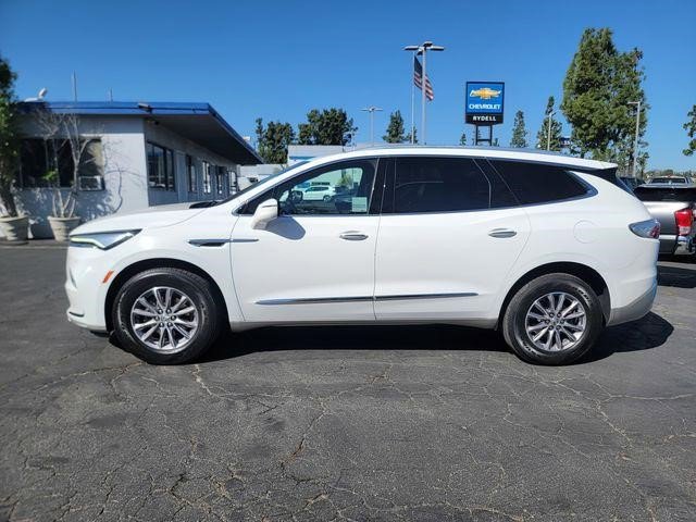 Certified 2023 Buick Enclave Essence image 4