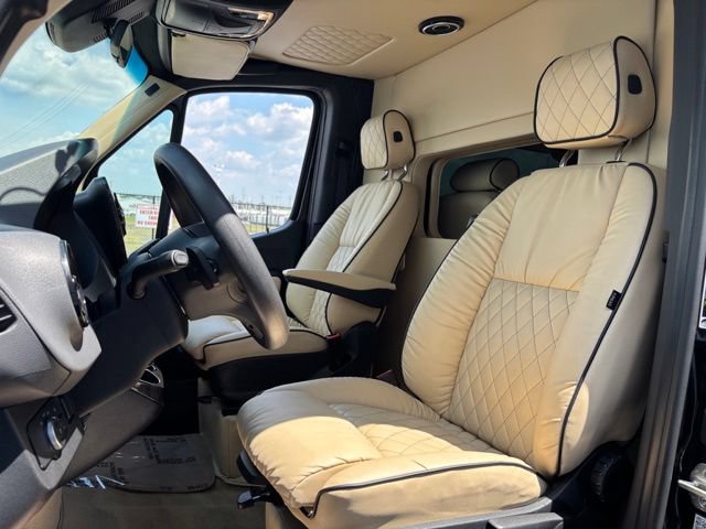 Used 2019 Mercedes-Benz Sprinter 3500 image 24