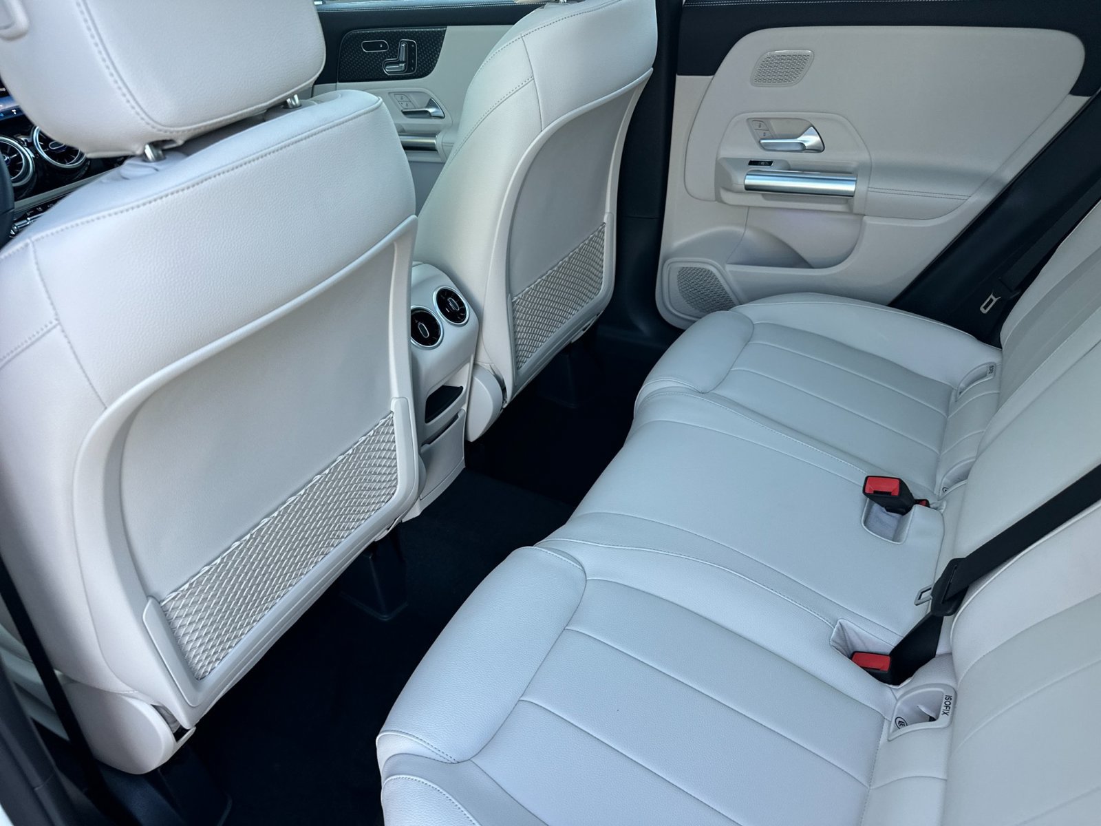New 2026 Mercedes-Benz GLA 250 image 12