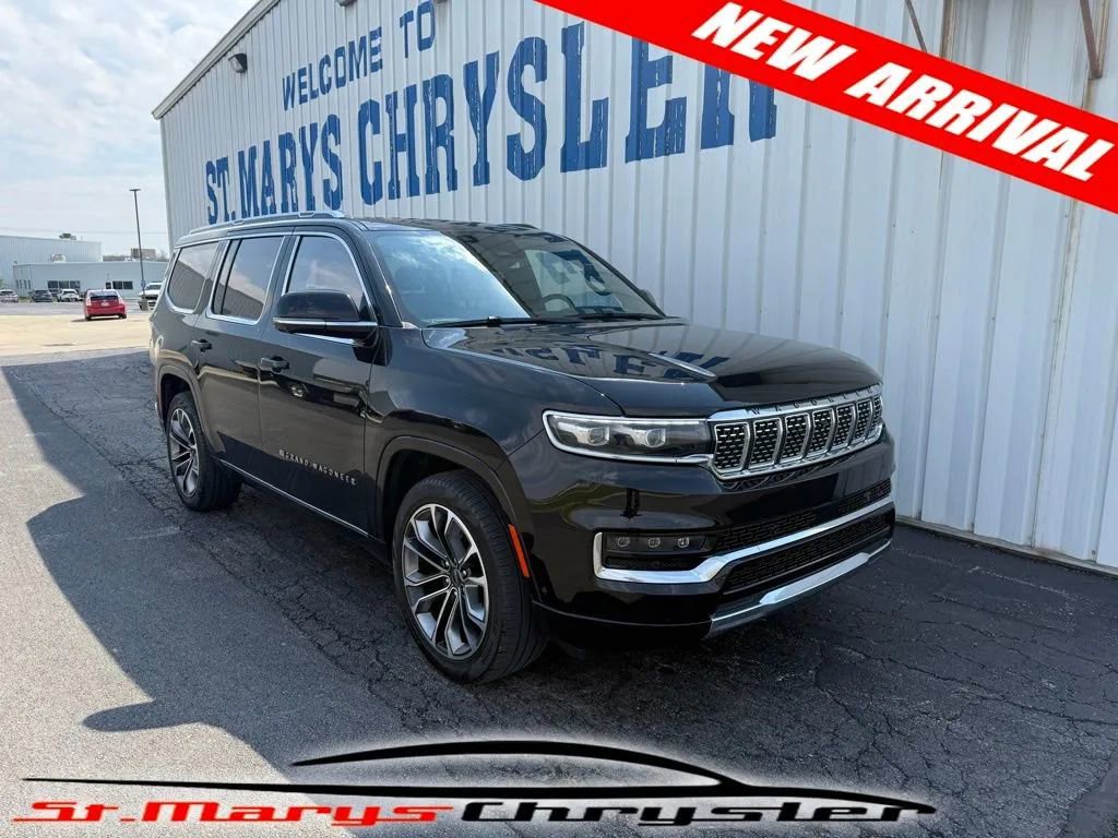 Used 2023 Jeep Grand Wagoneer Series III AWD/4WD image 1