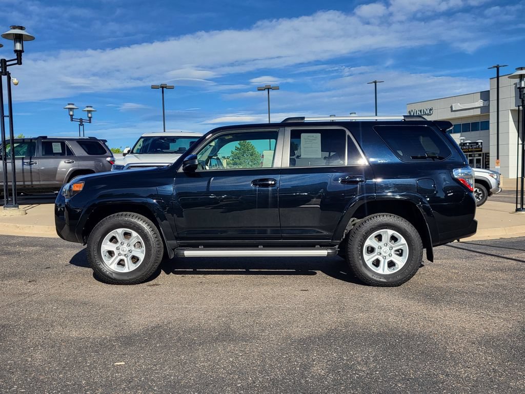 Used 2022 Toyota 4Runner SR5 AWD/4WD image 6
