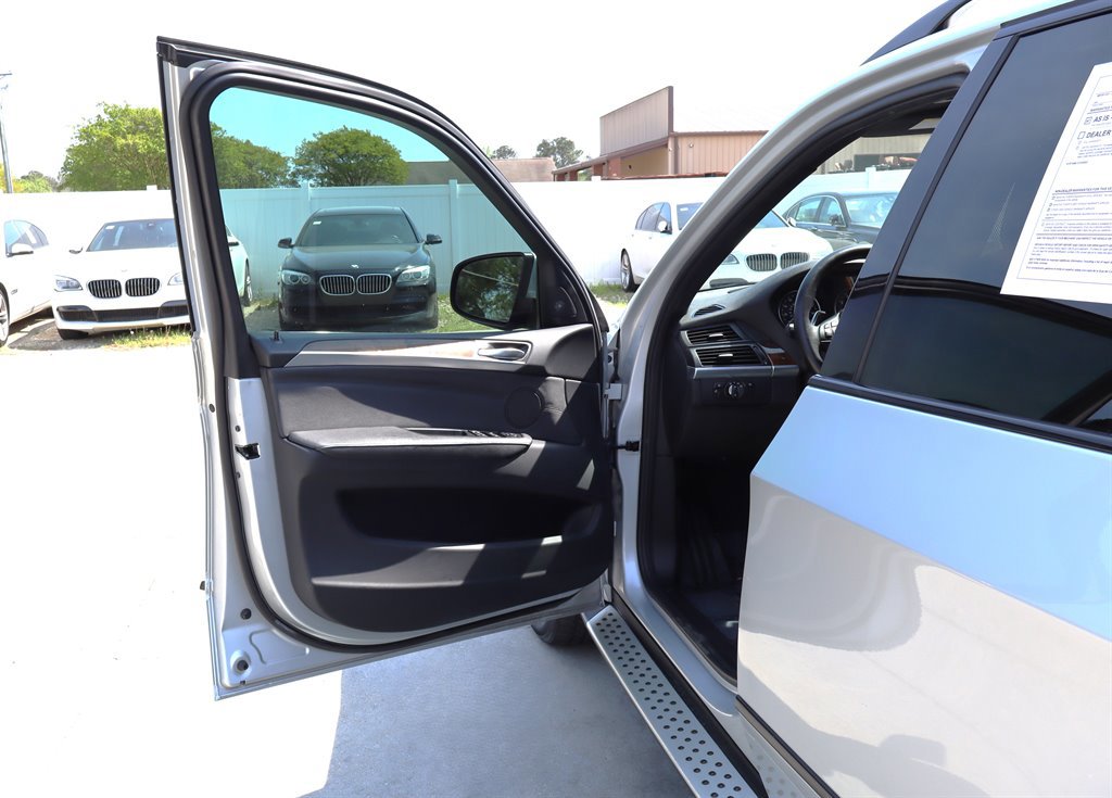 Used 2013 BMW X5 xDrive50i image 40