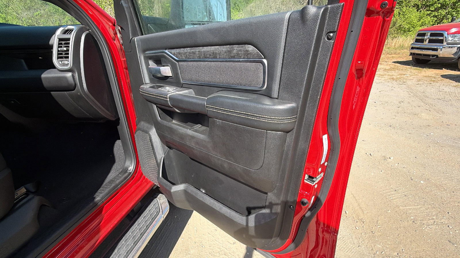 Used 2024 RAM 2500 Big Horn w/ Bed Utility Group AWD/4WD image 17