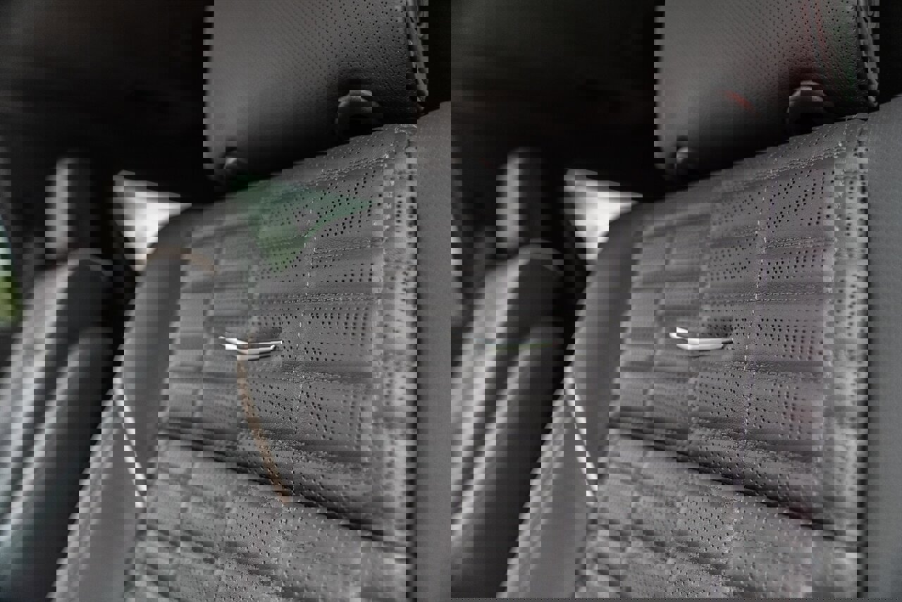 Used 2023 Cadillac Escalade Premium Luxury Platinum image 27