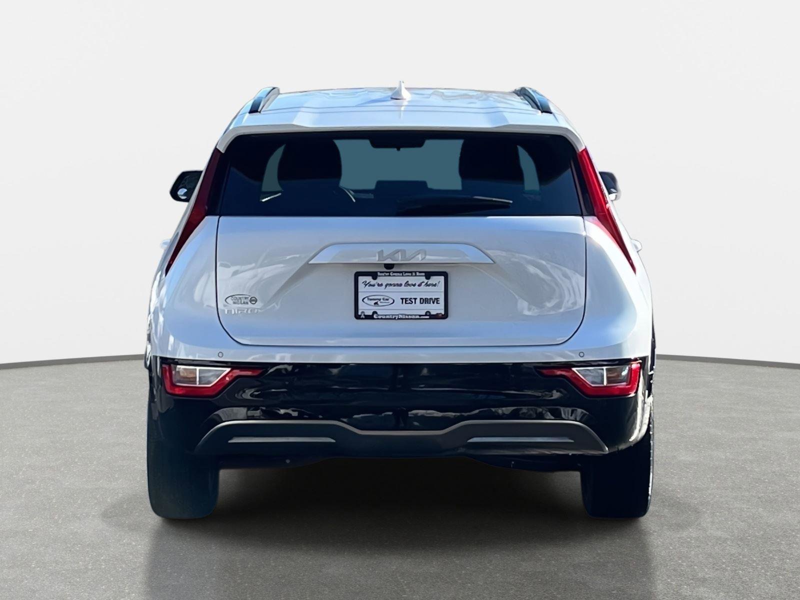 Used 2025 Kia Niro Wind w/ Wind Preserve Package image 6