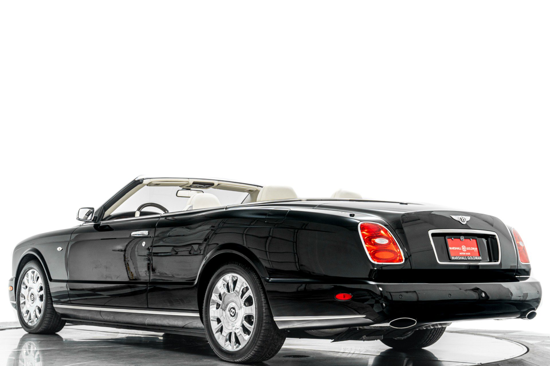 Used 2009 Bentley Azure RWD image 34