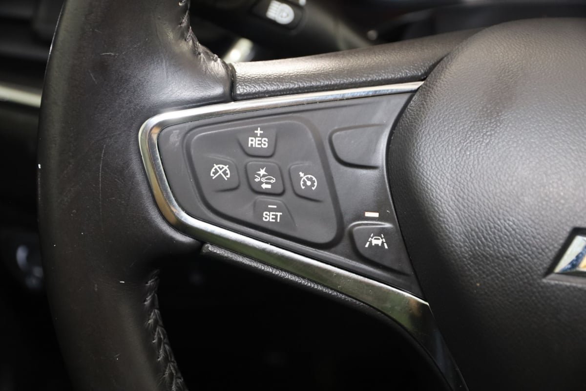 Used 2020 Chevrolet Equinox LT FWD image 30