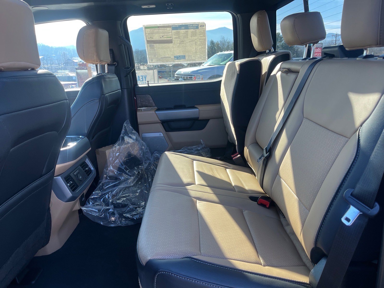 New 2026 Ford F250 Lariat w/ Lariat Ultimate Package image 8