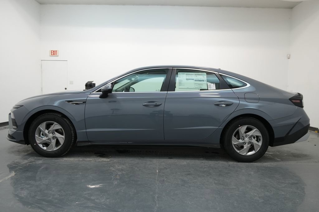New 2026 Hyundai Sonata SE FWD image 4