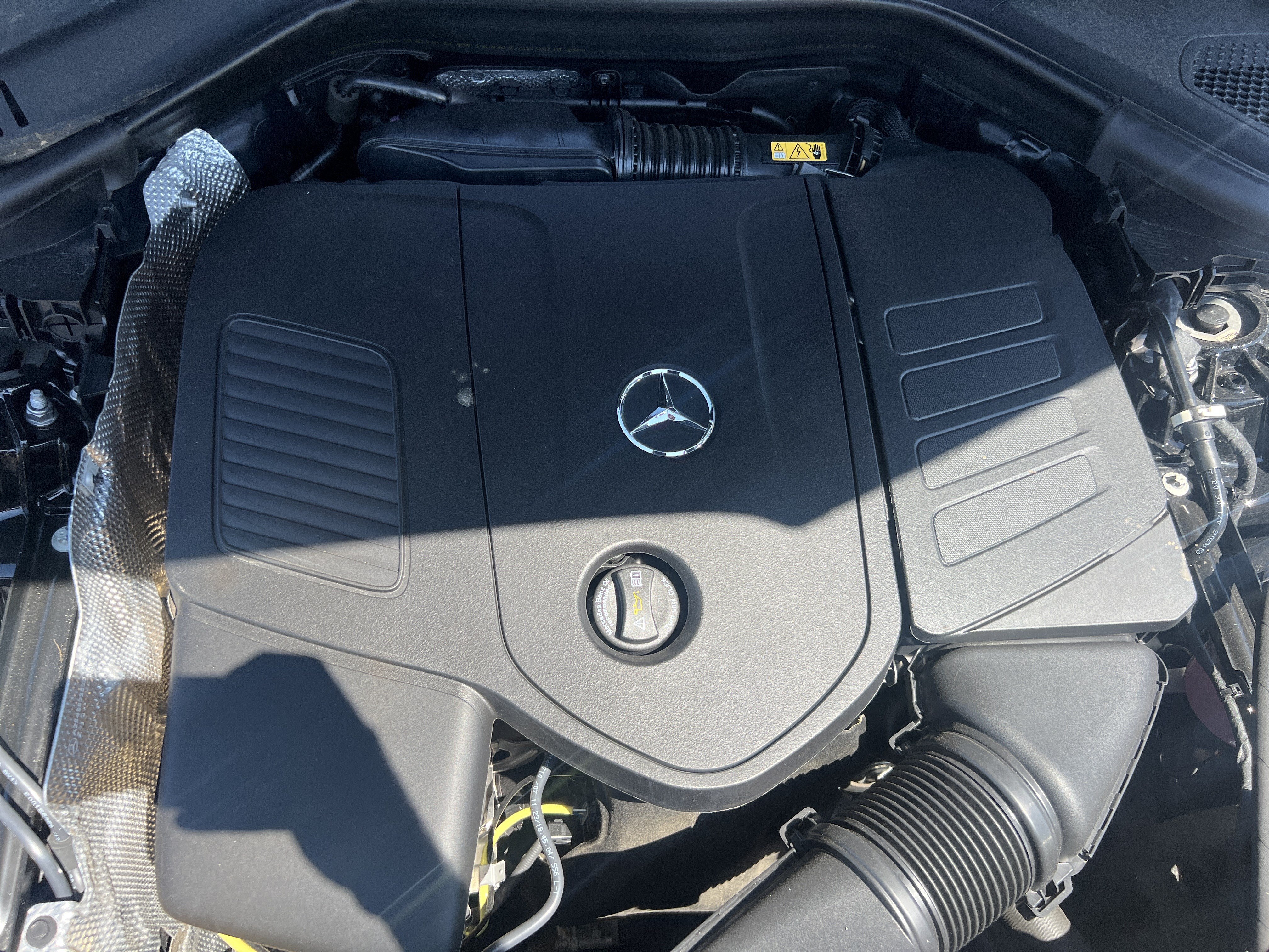 Used 2024 Mercedes-Benz GLC 300 4MATIC image 36