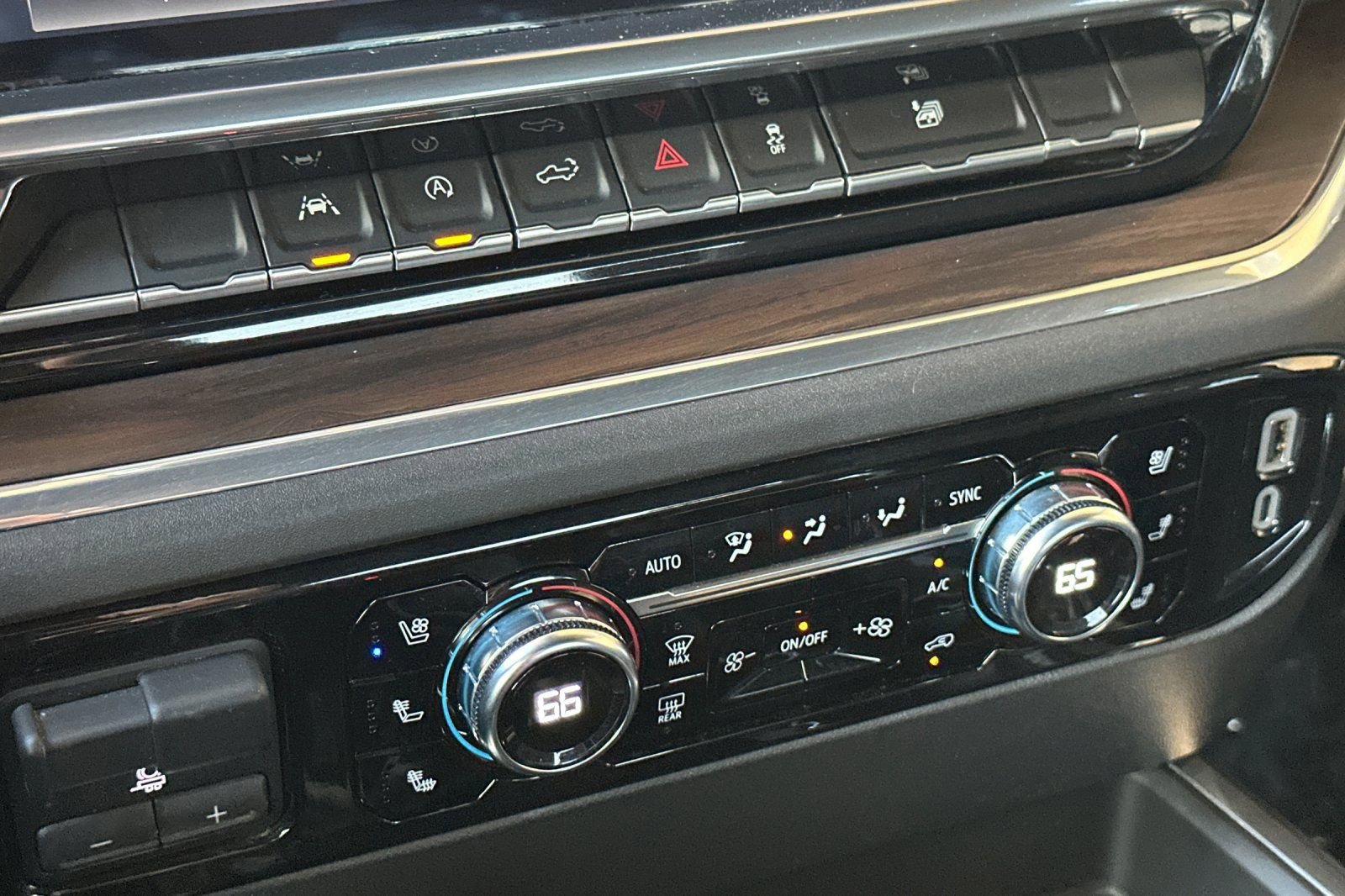 Certified 2023 GMC Sierra 1500 SLT w/ SLT Premium Package image 20