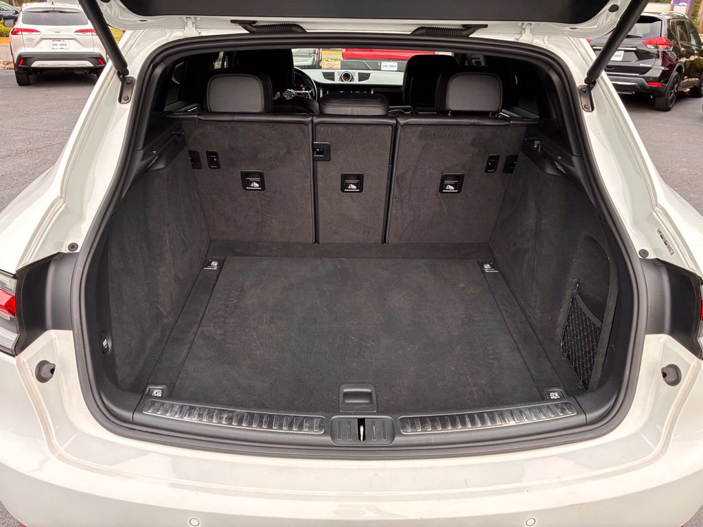 Used 2020 Porsche Macan AWD/4WD image 12