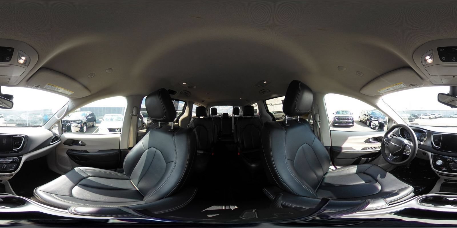 Used 2024 Chrysler Pacifica Touring-L FWD image 40