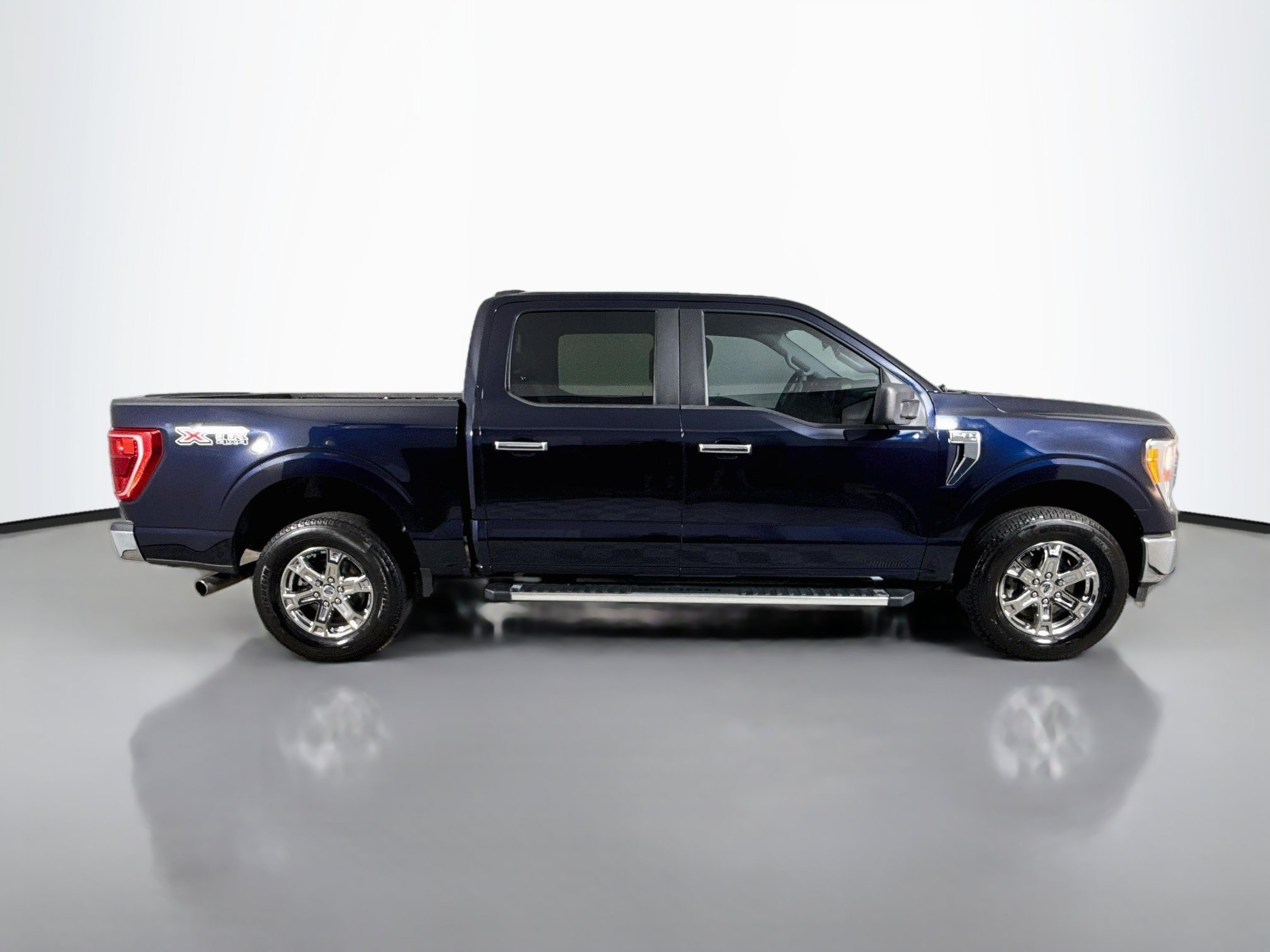 Used 2023 Ford F150 XLT w/ XTR Package AWD/4WD image 11