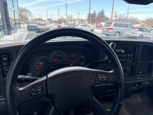 Used 2006 Chevrolet Silverado 1500 LT w/ Light Duty Power Package image 13