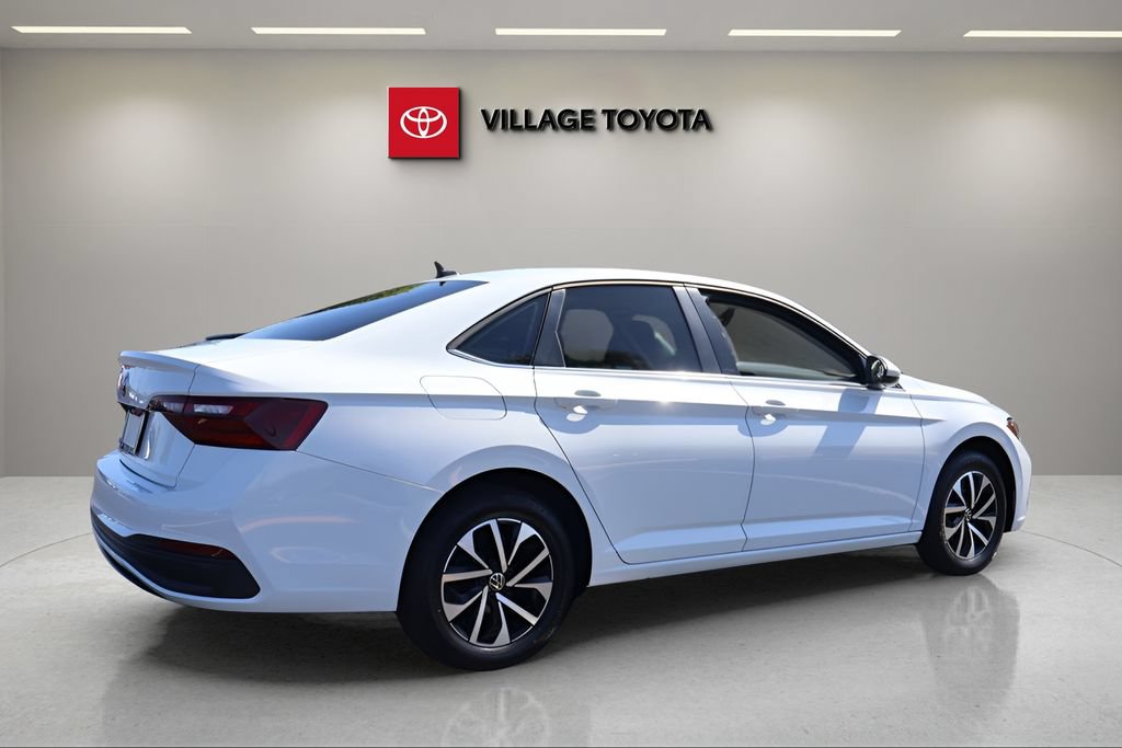 Used 2023 Volkswagen Jetta S FWD image 5