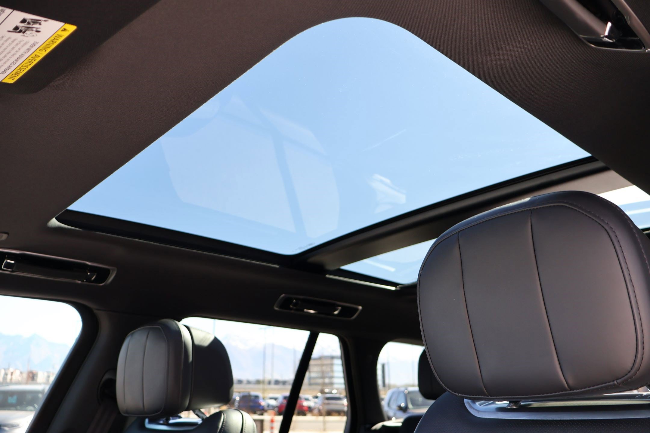 Certified 2023 Land Rover Range Rover SE image 24