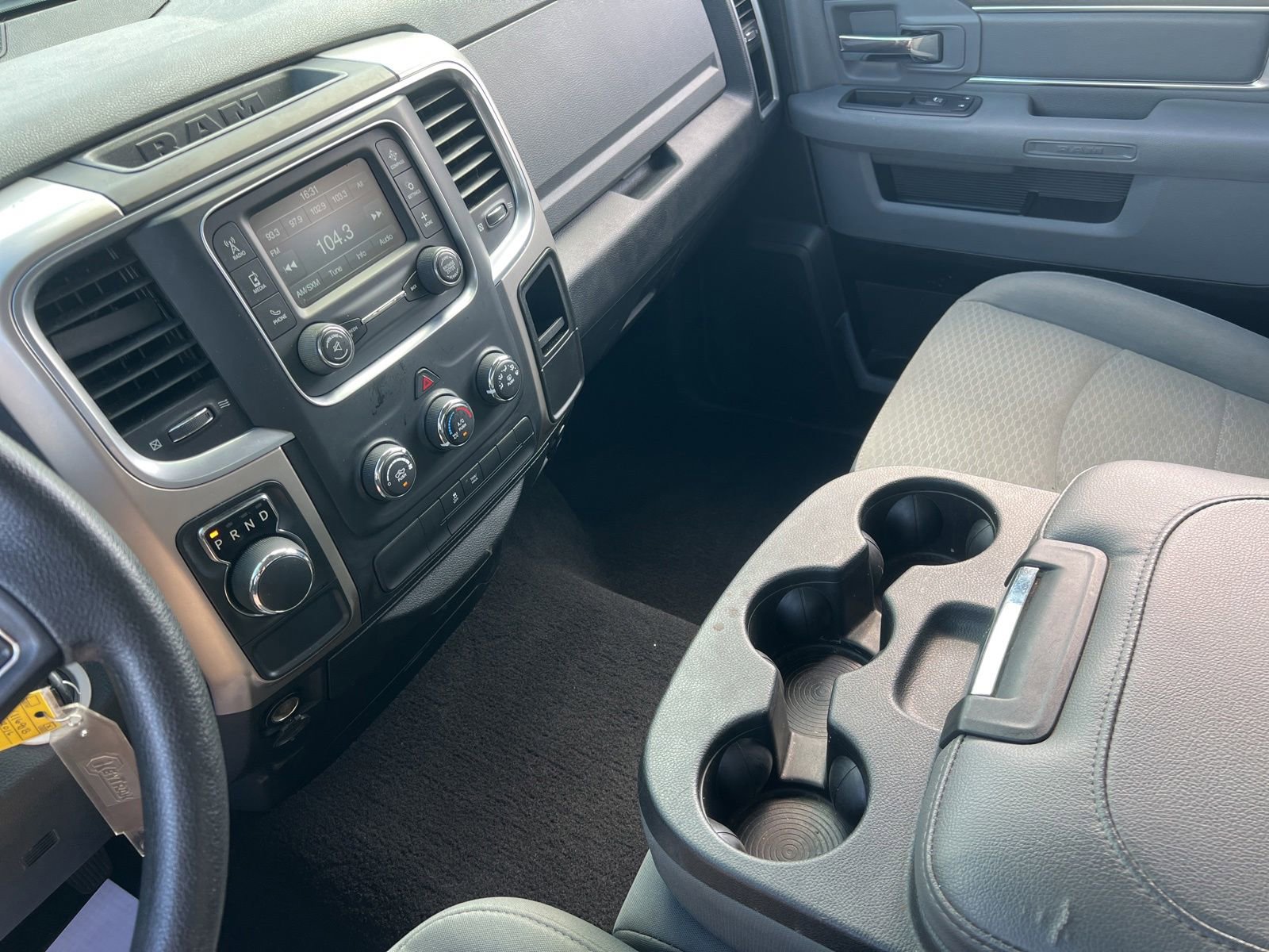 Used 2016 RAM 1500 Classic SLT RWD image 17