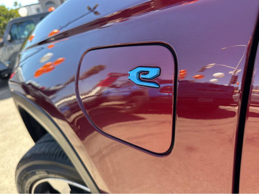 Used 2023 Jeep Grand Cherokee 4WD 4xe image 43