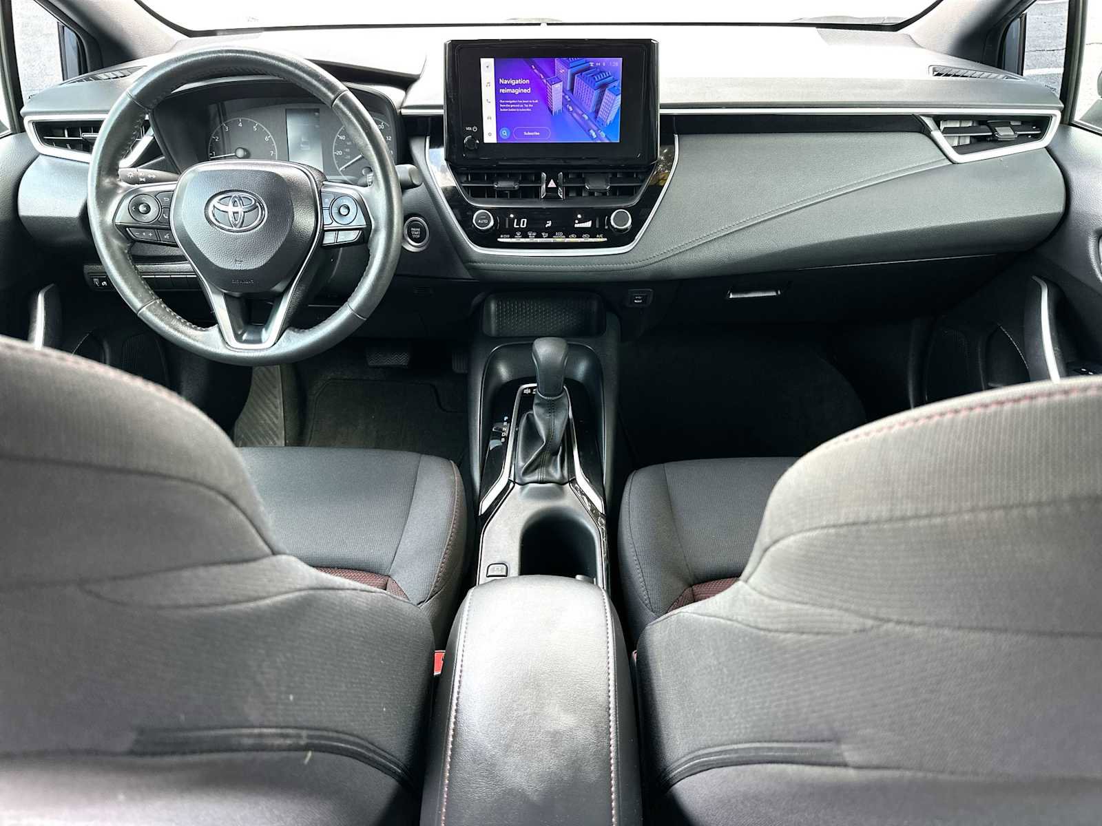 Used 2024 Toyota Corolla SE FWD image 25