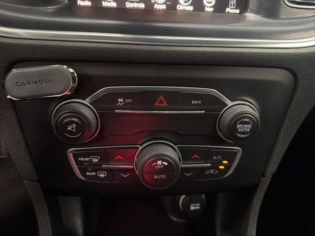 Used 2015 Dodge Charger SXT image 19