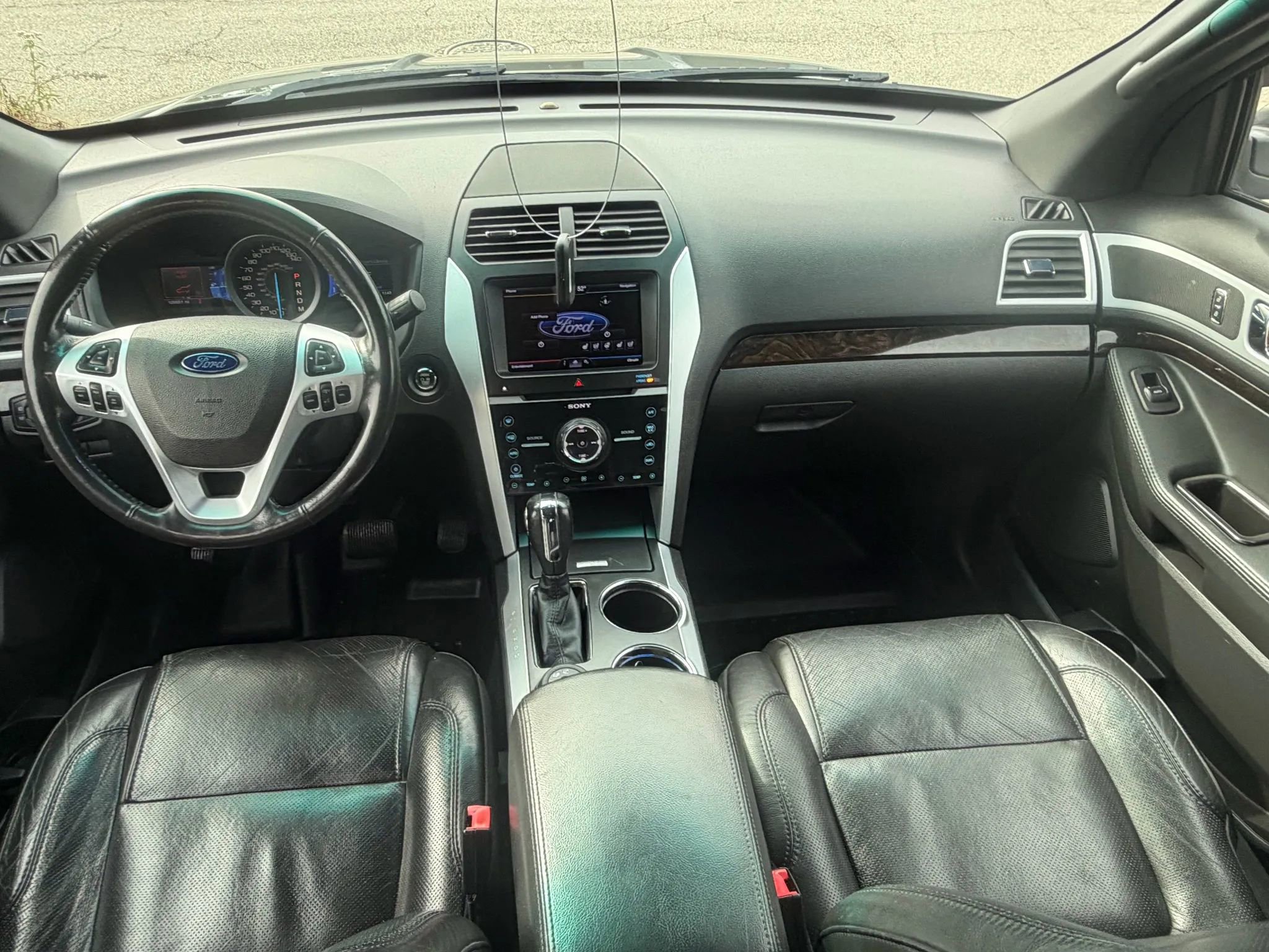Used 2013 Ford Explorer Limited image 17