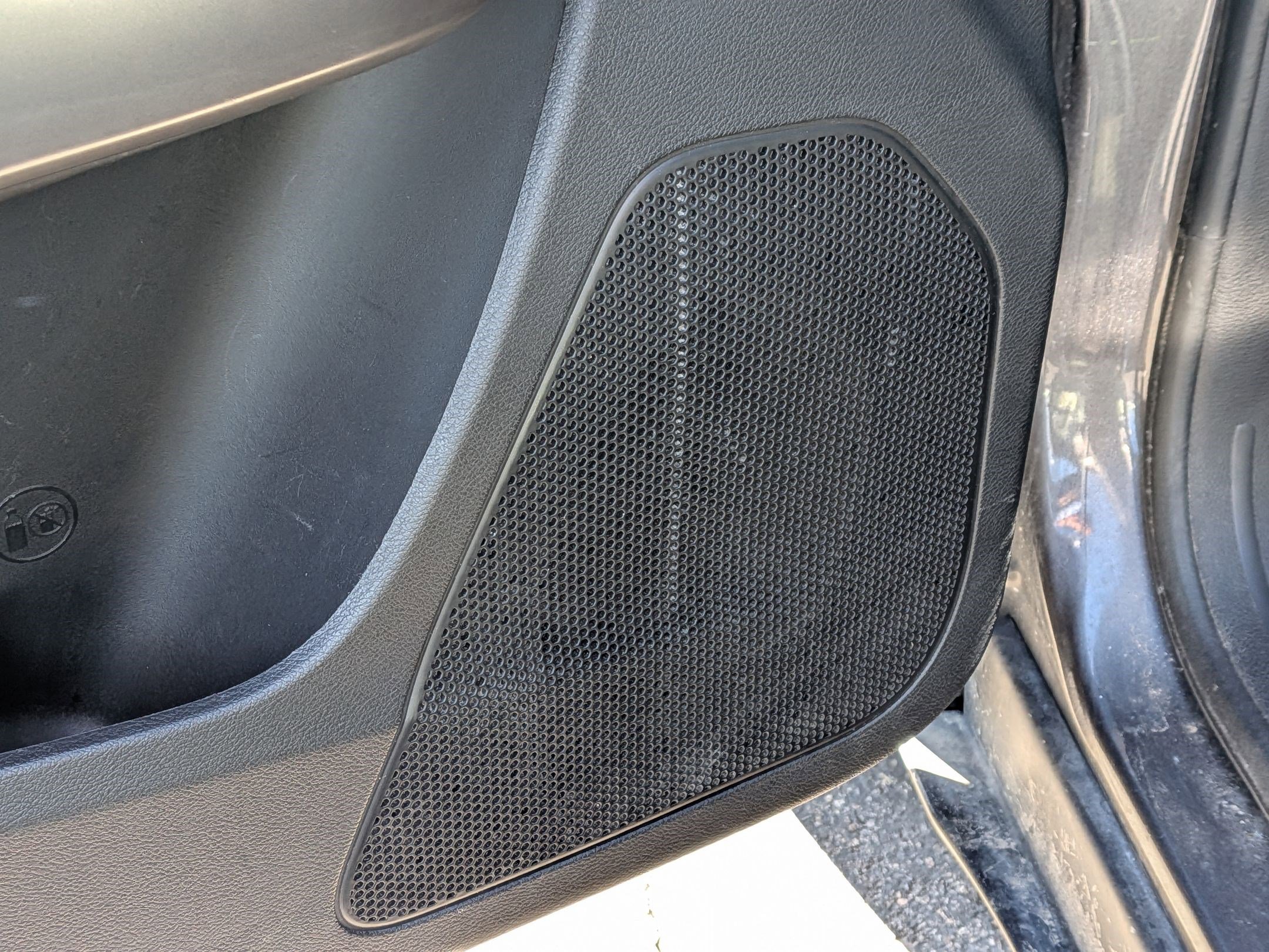 Used 2020 Jeep Cherokee Latitude Plus w/ Cold Weather Group image 15