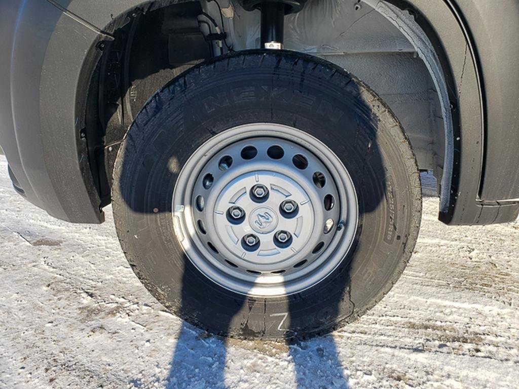 Used 2024 RAM ProMaster 2500 image 30