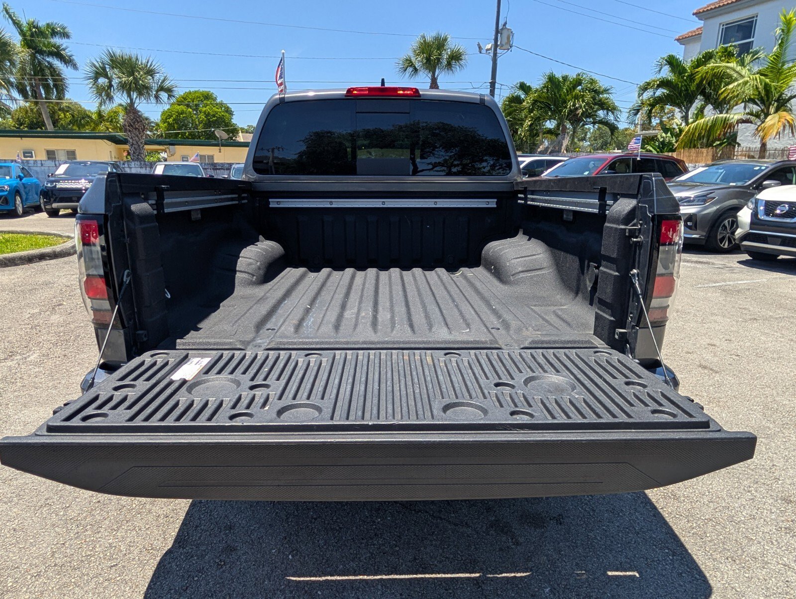 Certified 2023 Nissan Frontier SV w/ SV Convenience Package AWD/4WD image 15