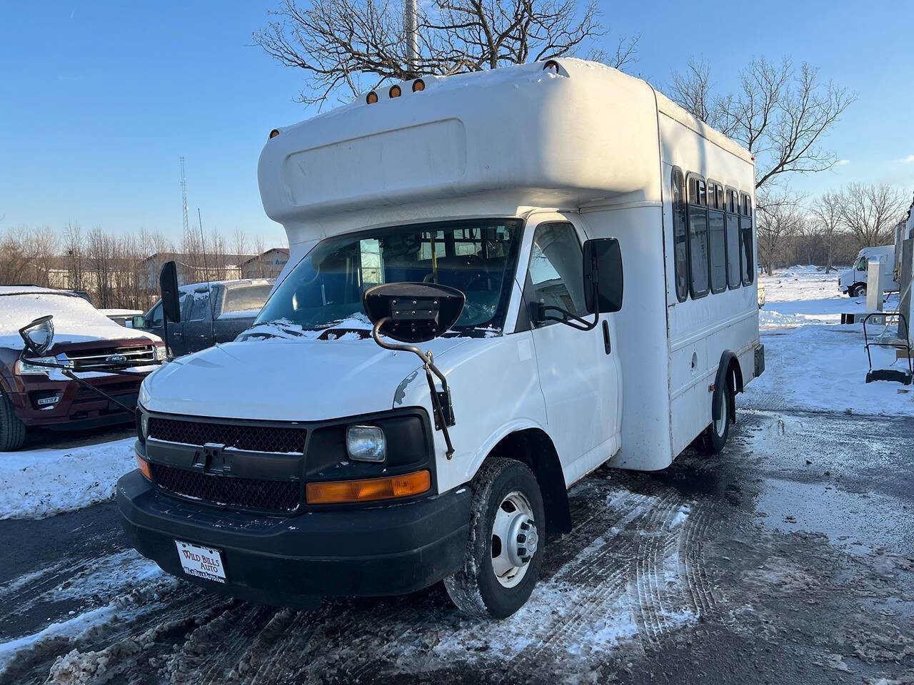 Used 2006 Chevrolet Express 3500 3500 2dr Commercial/Cutaway/Ch w/ School Bus Package image 1
